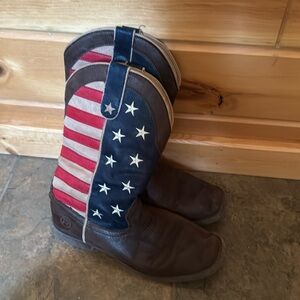 Boys cowboy boots.  Big kids size 6